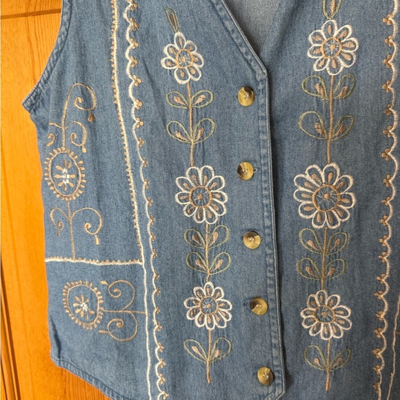 Vintage Embroidered Blue Denim Vest size Large - Picture 2 of 5
